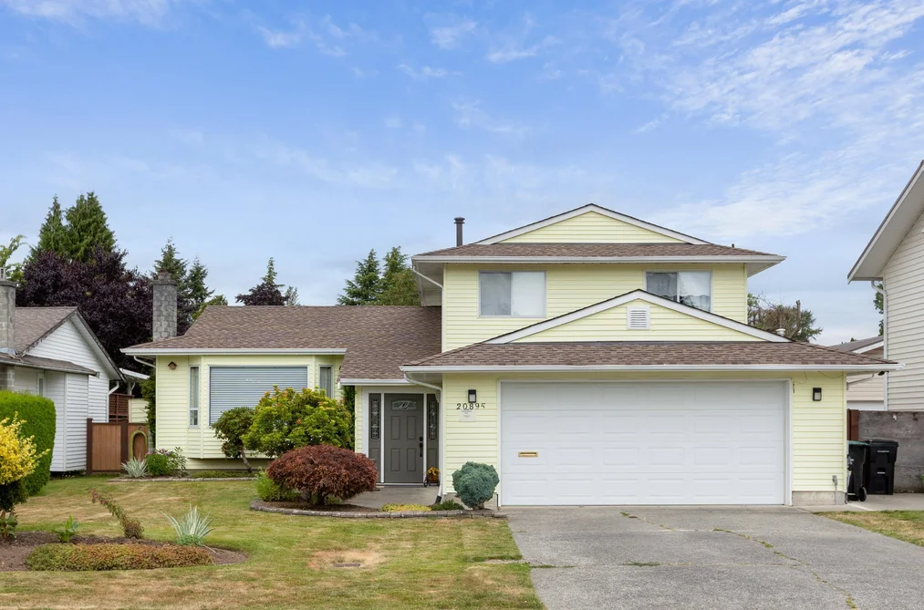House for sale at 20895 51b Avenue Langley British Columbia - MLS: R3146299