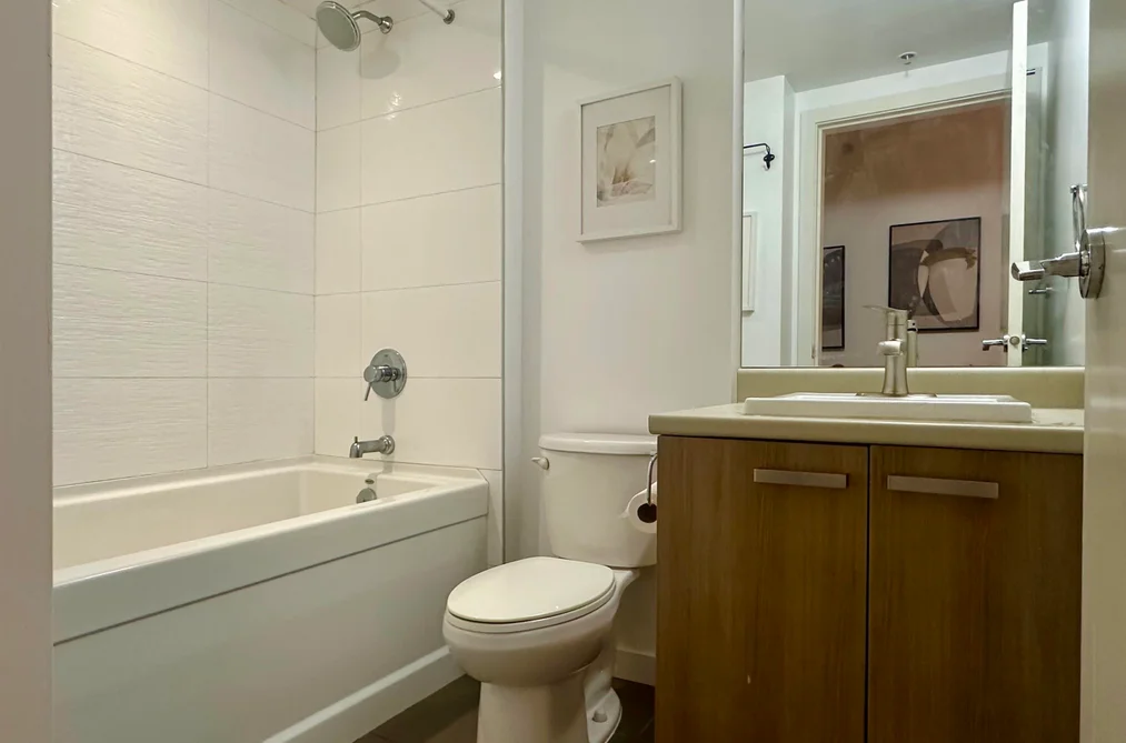 209 13325 102A AVENUE, Surrey BC V3T 0J5, Surrey BC — Residential for Sale - Photo 5