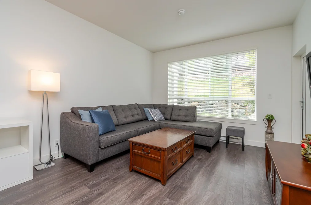209 16396 64 AVENUE, Surrey BC V3S 6X6, Surrey BC — Residential for Sale — Photo 4 of 33