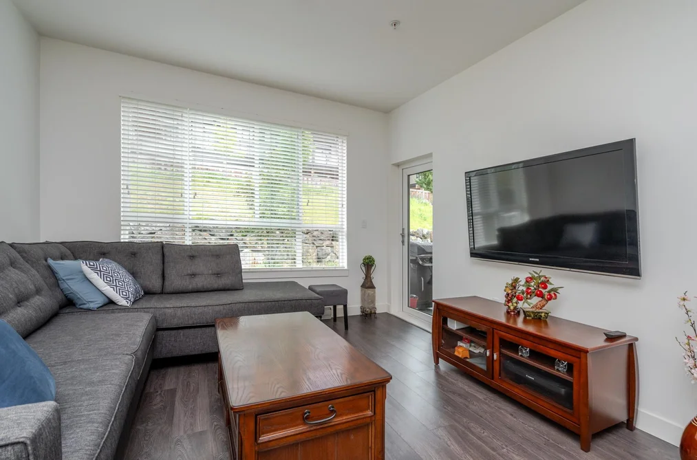209 16396 64 AVENUE, Surrey BC V3S 6X6, Surrey BC — Residential for Sale — Photo 6 of 33