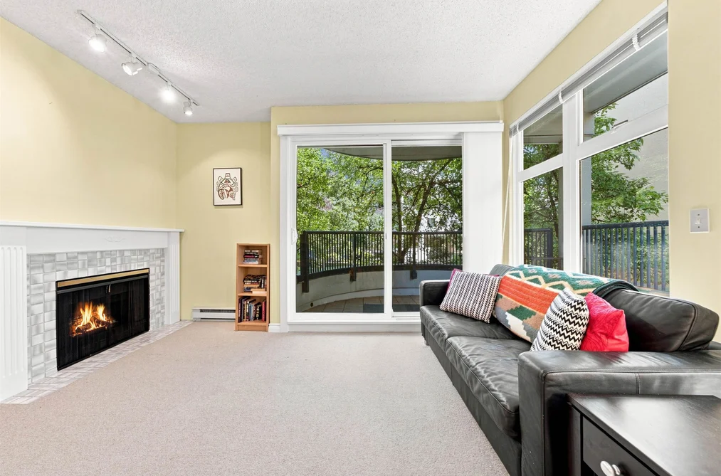 Condo for sale at 209 1924 Comox Street Vancouver British Columbia - MLS: R3163369