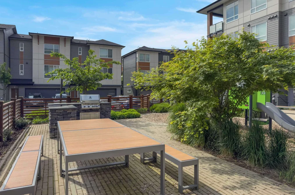 209 19935 75A AVENUE, Langley BC V2Y 4L6, Langley BC — Residential for Sale - Photo 2