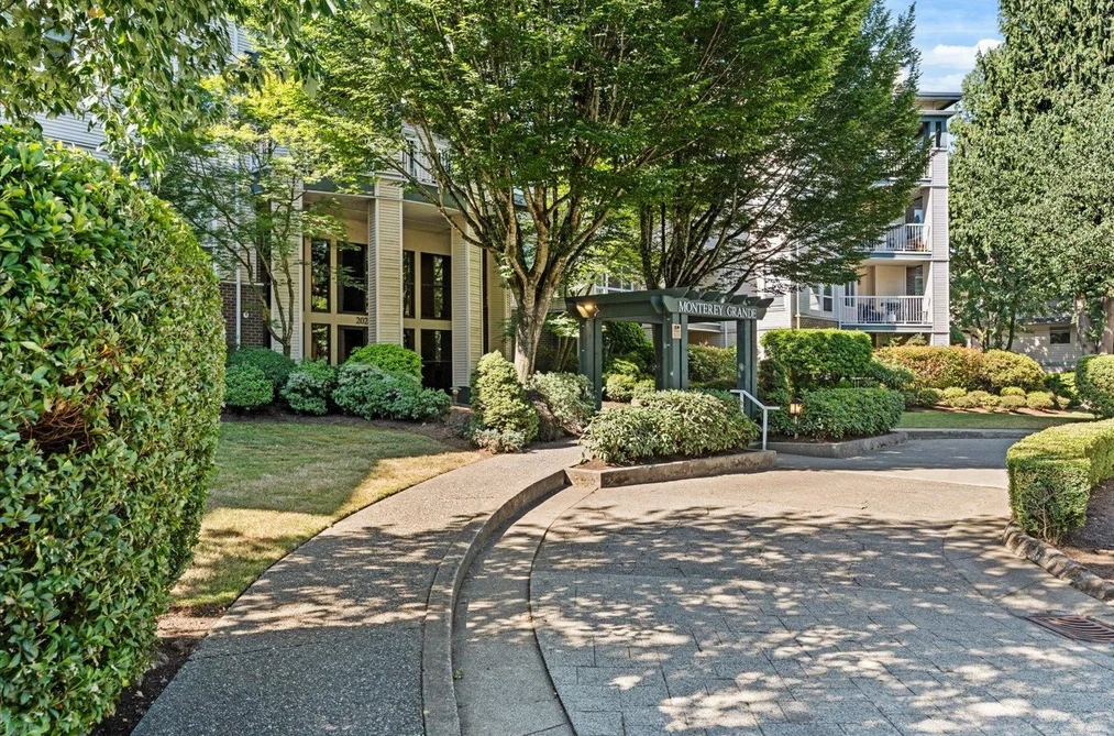 209 20200 54A AVENUE, Langley BC V3A 3W7, Langley BC — Residential for Sale — Photo 31 of 33