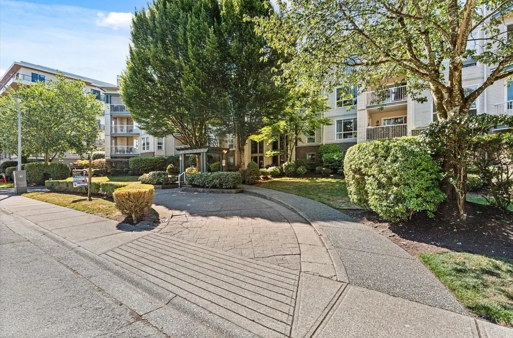 209 20200 54A AVENUE, Langley BC V3A 3W7, Langley BC — Residential for Sale — Photo 32 of 33