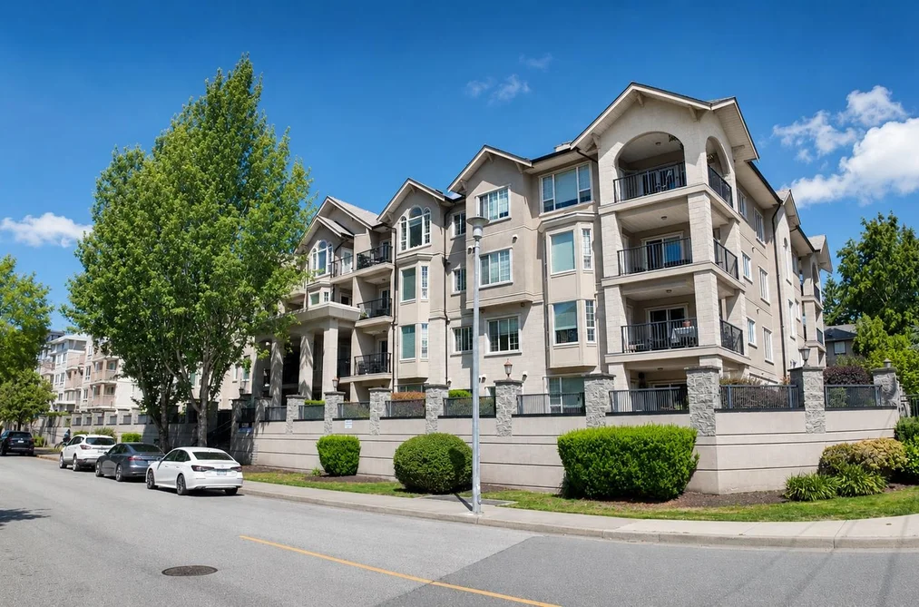 209 20281 53A AVENUE, Langley BC V3A 3V6, Langley BC — Residential for Sale - Photo 2