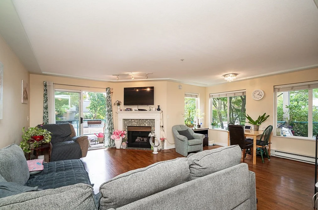 20443 53 Ave Unit 209, Langley, BC - MLS: R3165372