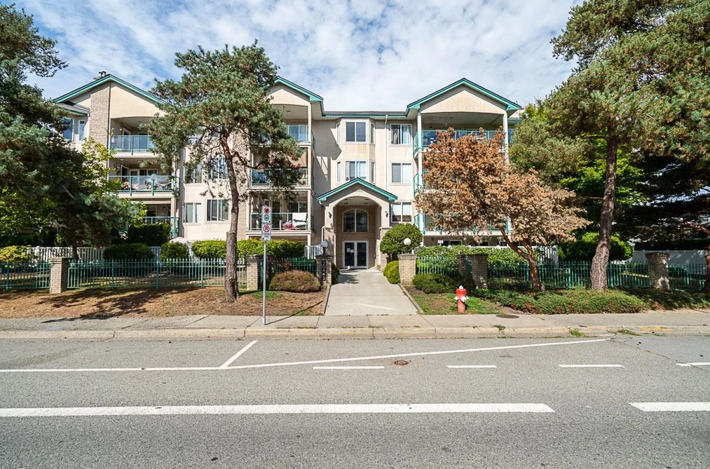 Condo for sale at 209 20443 53 Avenue Langley British Columbia - MLS: R3165372