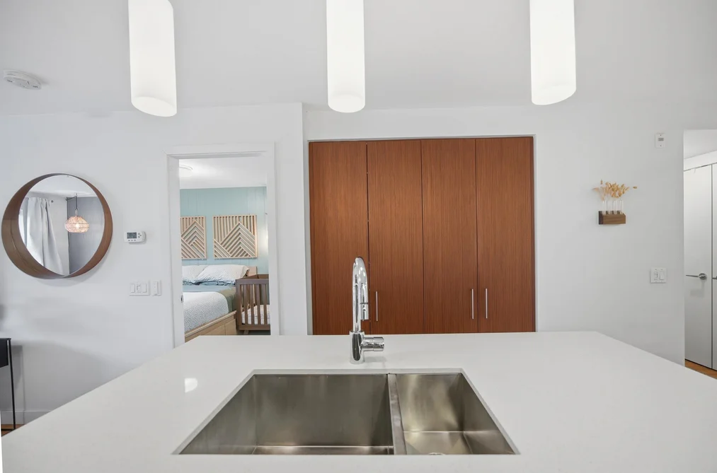 209 221 E 3RD STREET, North Vancouver BC V7L 0C1, North Vancouver BC — Residential for Sale - Photo 6