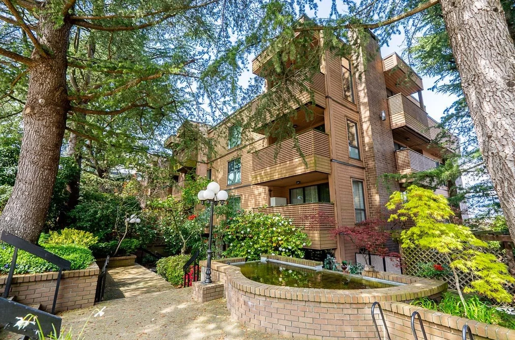 Condo for sale at 209 2211 W 2nd Avenue Vancouver British Columbia - MLS: R3126176