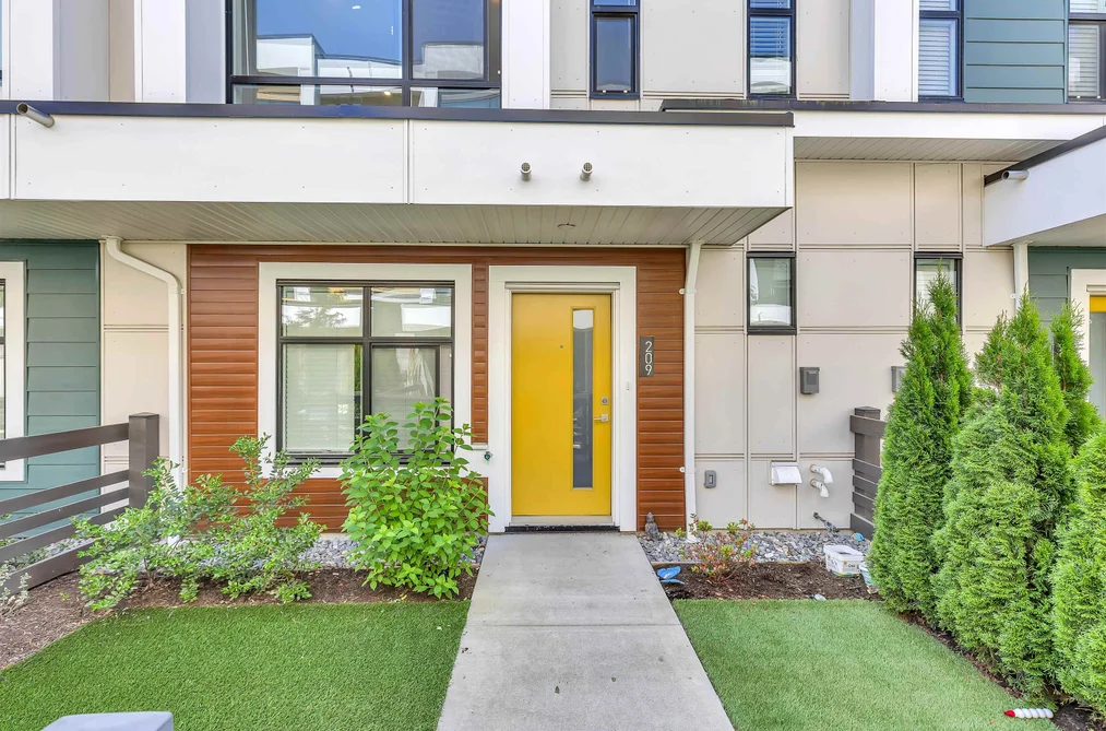 Townhouse for sale at 209 46150 Thomas Road Chilliwack British Columbia - MLS: R3081563