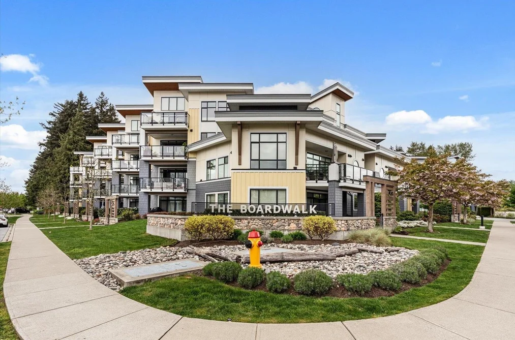 Condo for sale at 209 5384 Tyee Lane Chilliwack British Columbia - MLS: R3115211