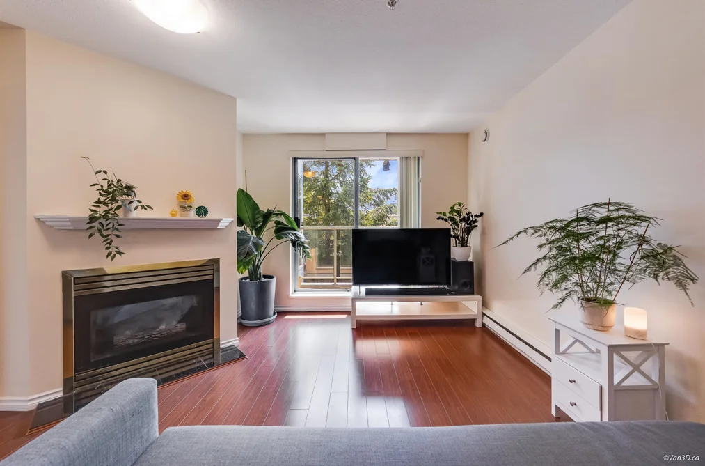Condo for sale at 209 5818 Lincoln Street Vancouver British Columbia - MLS: R3156755