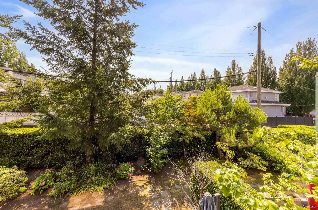 Condo for sale at 209 5818 Lincoln Street Vancouver British Columbia - MLS: R3156755