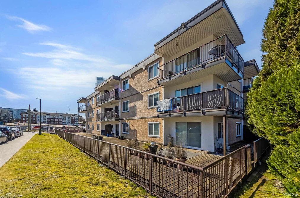 209 630 CLARKE ROAD, Coquitlam BC V3J 3X8, Coquitlam BC — Residential for Sale - Photo 2