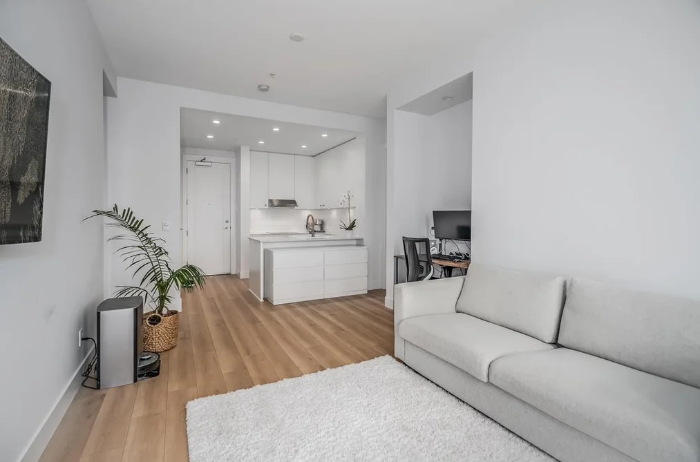 Condo for sale at 209 708 Edgar Avenue Coquitlam British Columbia - MLS: R3114603