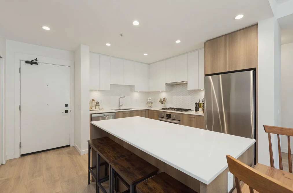 209 715 W 15TH STREET, North Vancouver BC V7M 1T2, North Vancouver BC — Residential for Sale — Photo 12 of 40