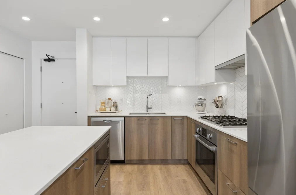 209 715 W 15TH STREET, North Vancouver BC V7M 1T2, North Vancouver BC — Residential for Sale — Photo 14 of 40