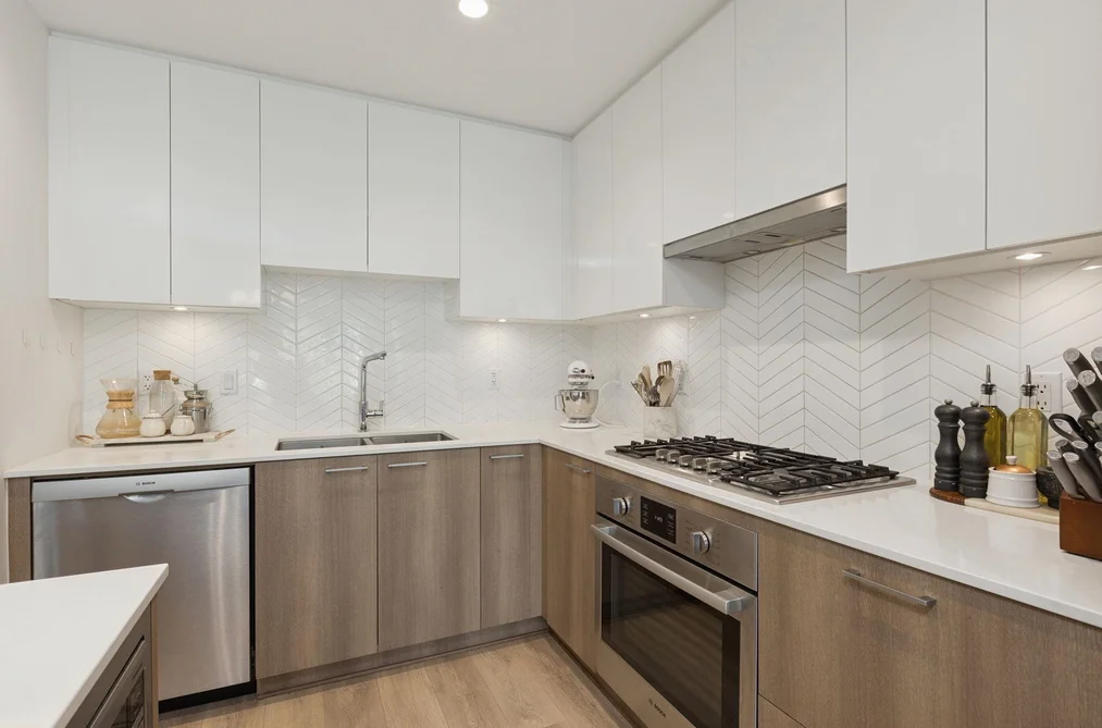 209 715 W 15TH STREET, North Vancouver BC V7M 1T2, North Vancouver BC — Residential for Sale — Photo 15 of 40