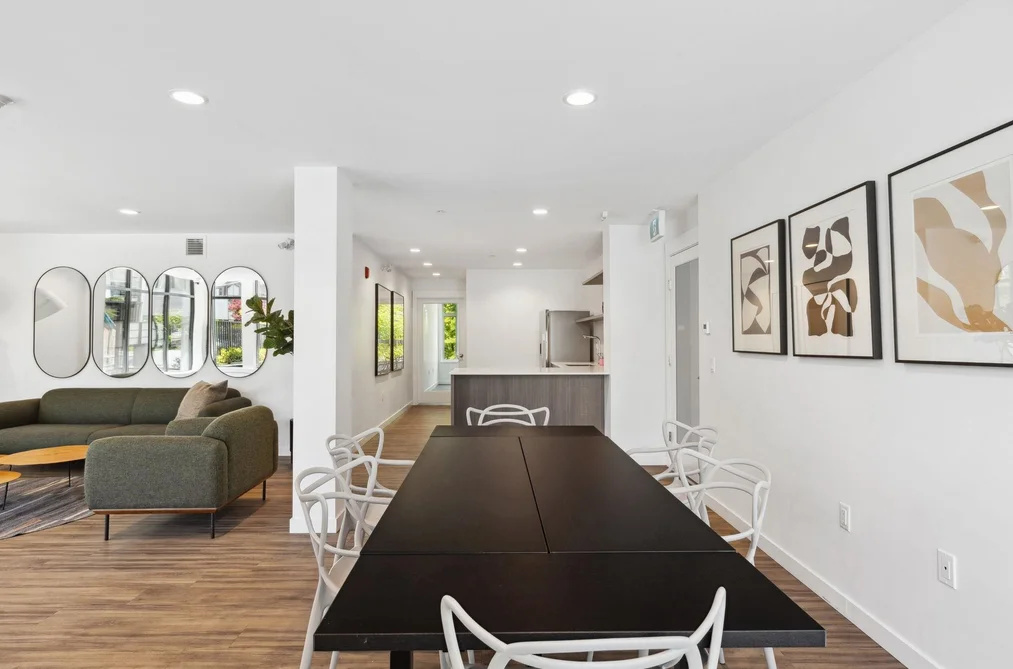 209 715 W 15TH STREET, North Vancouver BC V7M 1T2, North Vancouver BC — Residential for Sale — Photo 30 of 40