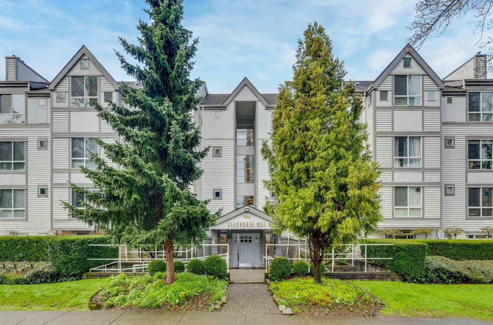 Condo for sale at 209 7465 Sandborne Avenue Burnaby British Columbia - MLS: R3100329