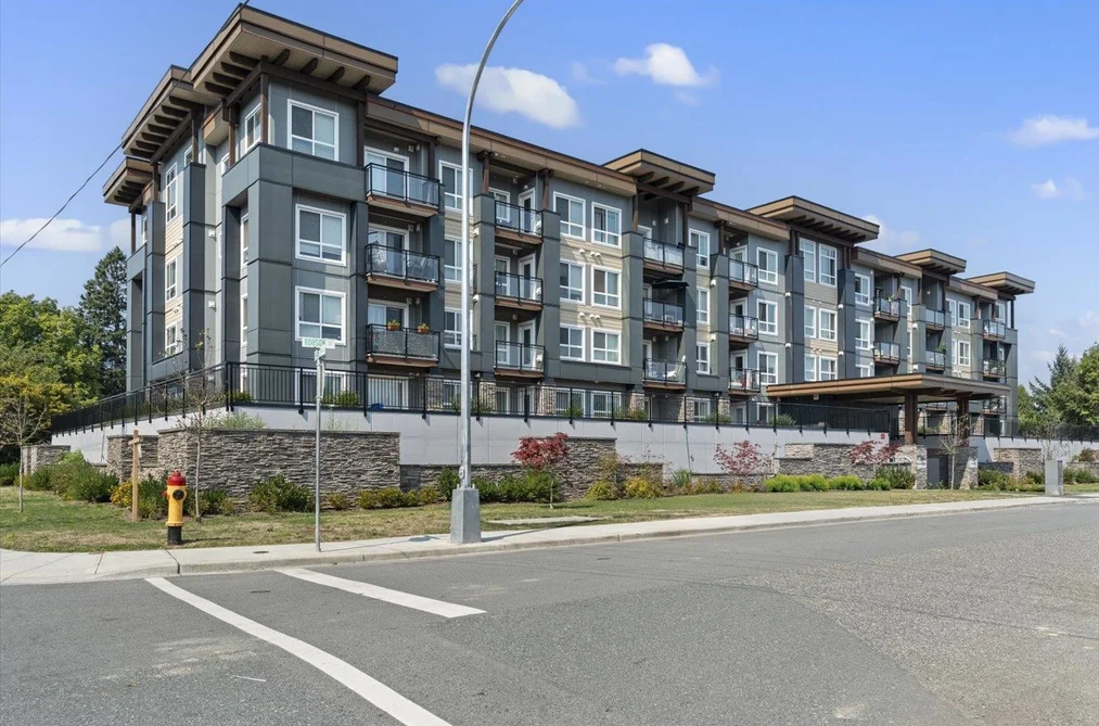 Condo for sale at 209 9450 Robson Street Chilliwack British Columbia - MLS: R3141525