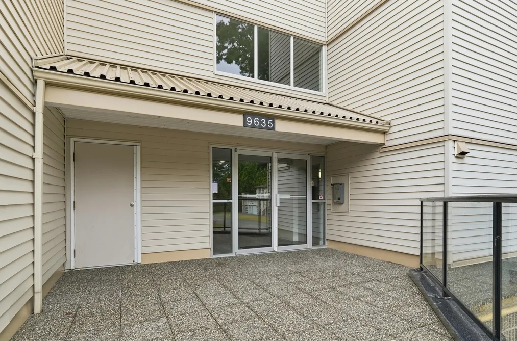 209 9635 121 STREET, Surrey BC V3V 7L8, Surrey BC — Residential for Sale - Photo 2