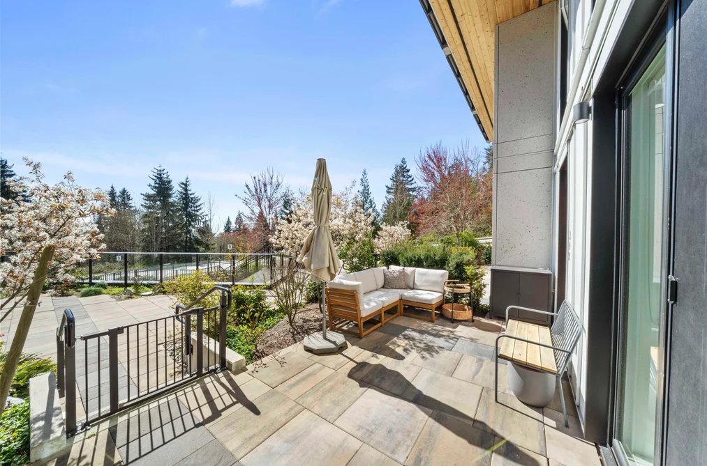 209 9888 UNIVERSITY CRESCENT, Burnaby BC V5A 0G4, Burnaby BC — Residential for Sale - Photo 3