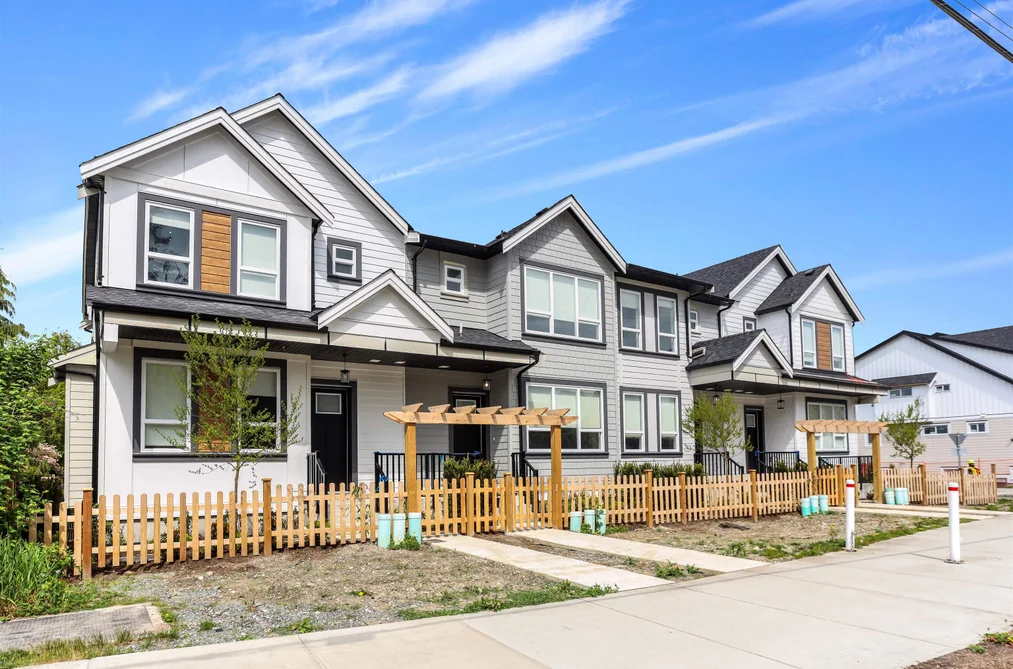 20957 83 AVENUE, Langley BC V2Y 4K4, Langley BC — Residential for Sale - Photo 2