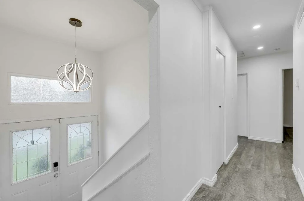 20986 117 Avenue, Maple Ridge, BC - House for Sale - Photo 2 of 22 20986 117 Avenue, Maple Ridge, BC - House for Sale - Photo 2 of 22