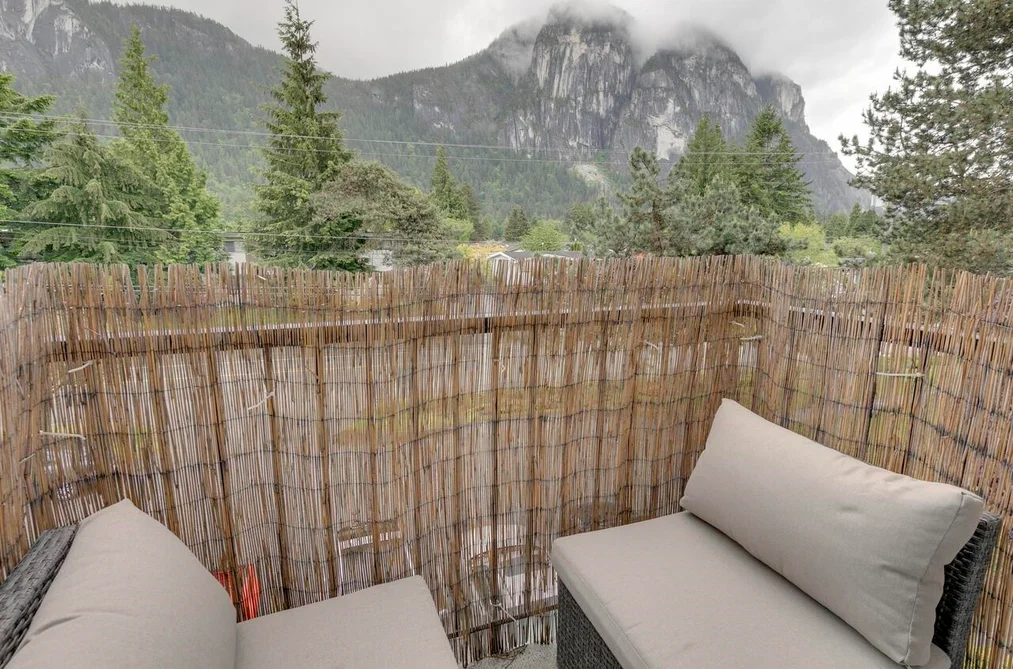 21 38173 WESTWAY AVENUE, Squamish BC V8B 0Y4, Squamish BC — Residential for Sale - Photo 2