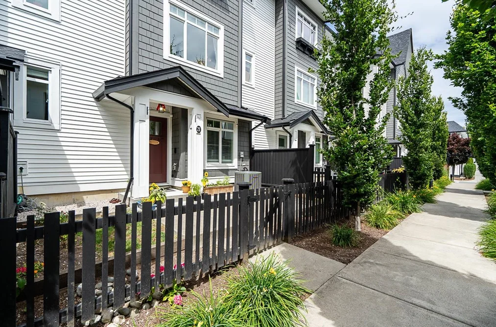 Townhouse for sale at 21 6897 201 Street Langley British Columbia - MLS: R3146211