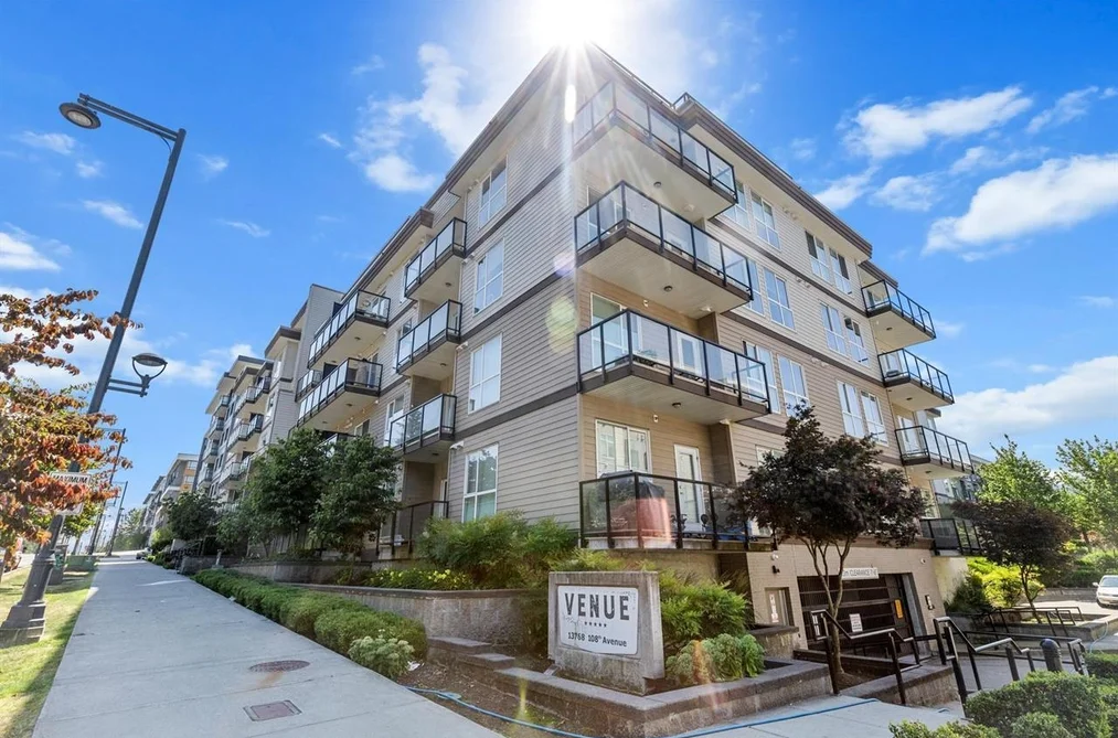 Condo for sale at 210 13768 140 Street Surrey British Columbia - MLS: R3123573