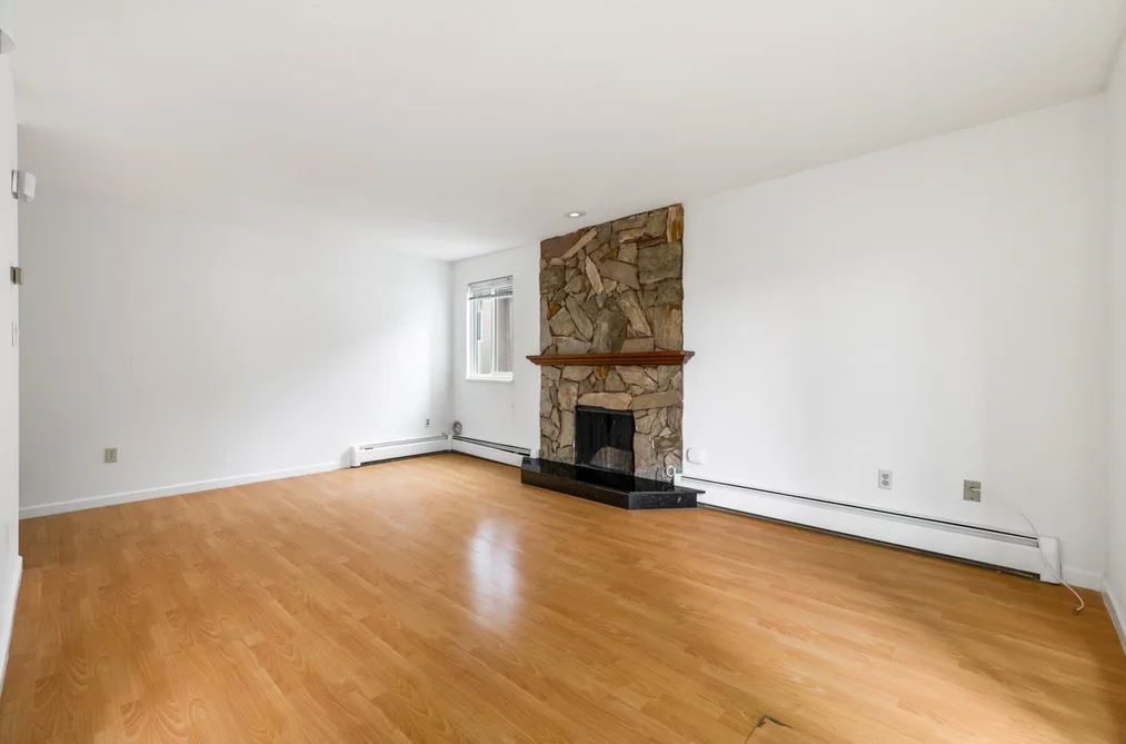 210 1420 8TH AVENUE, Vancouver BC V5N 1T4, Vancouver BC — Residential for Sale — Photo 3 of 26