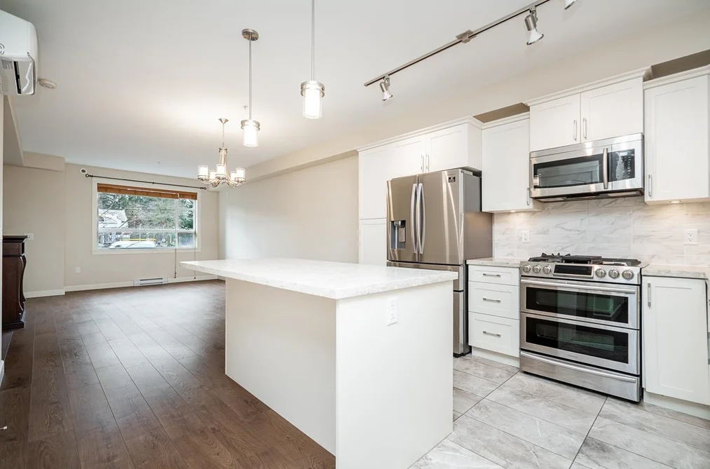 210 14588 MCDOUGALL DRIVE, White Rock BC V4P 0H1, White Rock BC — Residential for Sale - Photo 3