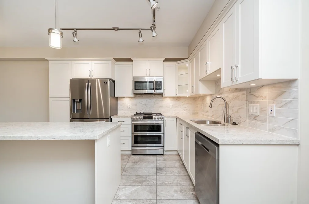 210 14588 MCDOUGALL DRIVE, White Rock BC V4P 0H1, White Rock BC — Residential for Sale - Photo 4