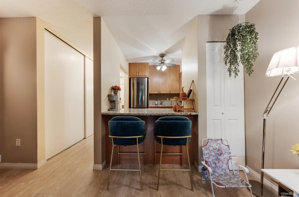 210 1545 E 2ND AVENUE, Vancouver BC V5N 1C8, Vancouver BC — Residential for Sale - Photo 3