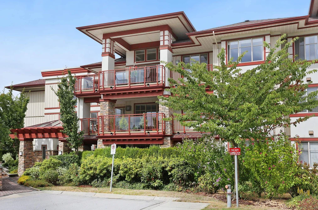 Condo for sale at 210 16477 64 Avenue Surrey British Columbia - MLS: R3141028