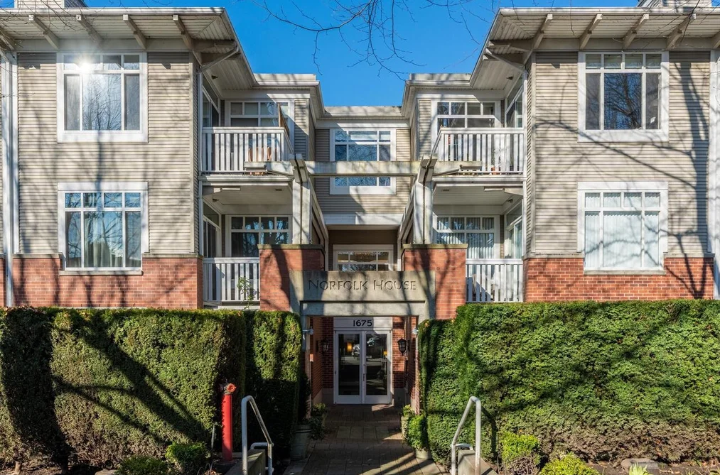 Condo for sale at 210 1675 W 10th Avenue Vancouver British Columbia - MLS: R3121798