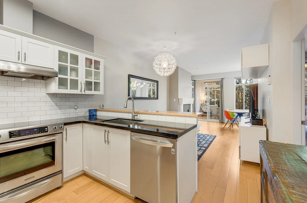210 1675 W 10TH AVENUE, Vancouver BC V6J 2A2, Vancouver BC — Residential for Sale - Photo 4