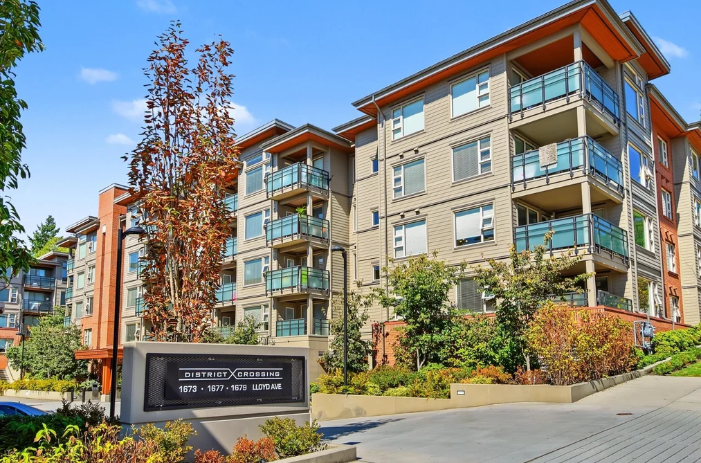 Condo for sale at 210 1677 Lloyd Avenue North Vancouver British Columbia - MLS: R3157266