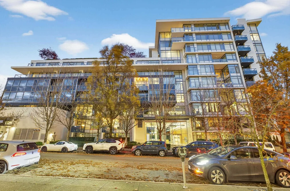 Condo for sale at 210 1777 W 7th Avenue Vancouver British Columbia - MLS: R3068144