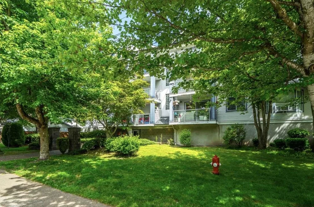 210 20177 54A AVENUE, Langley BC V3A 3W6, Langley BC — Residential for Sale - Photo 2
