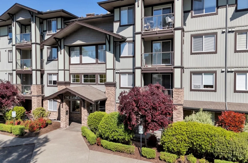 Condo for sale at 210 2038 Sandalwood Crescent Abbotsford British Columbia - MLS: R3118828