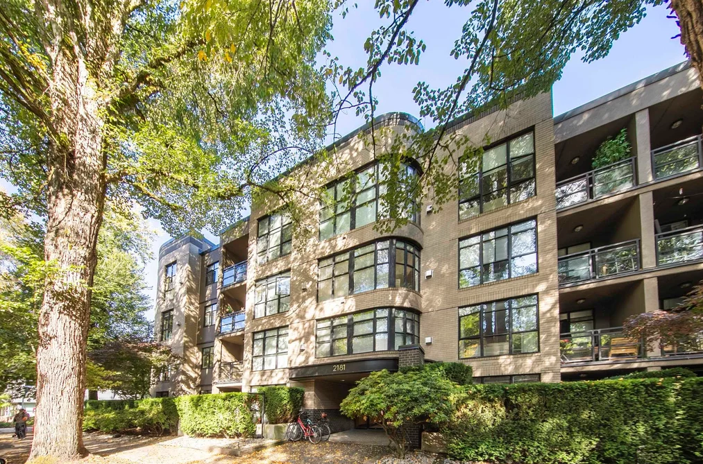 2181 W 10th Ave Unit 210, Vancouver, BC - MLS: R3174461