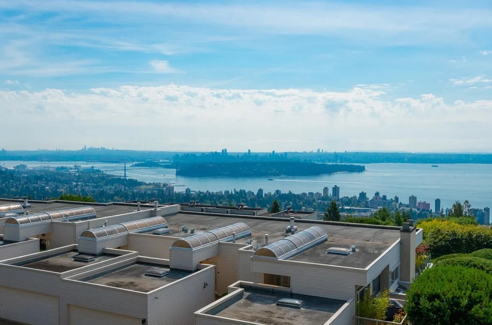 2274 Folkestone Way Unit 210, West Vancouver, BC - MLS: R3173487