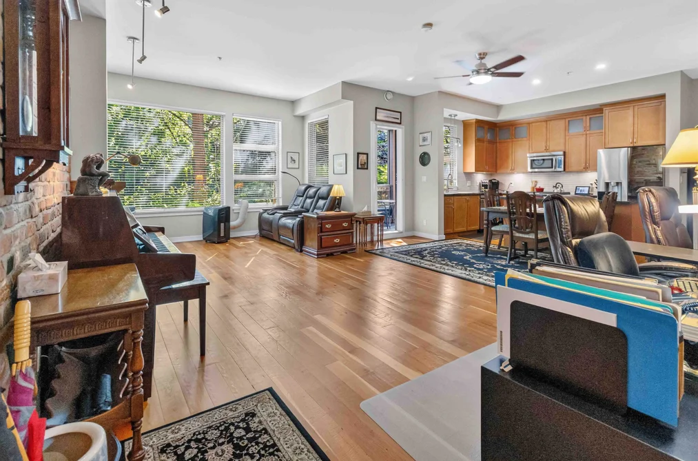 Condo for sale at 210 240 Salter Street New Westminster British Columbia - MLS: R3151648