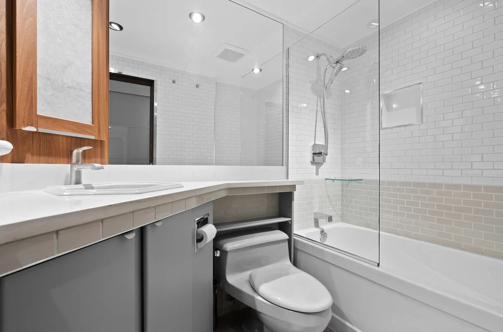 210 2450 CORNWALL AVENUE, Vancouver BC V6K 1B8, Vancouver BC — Residential for Sale - Photo 6