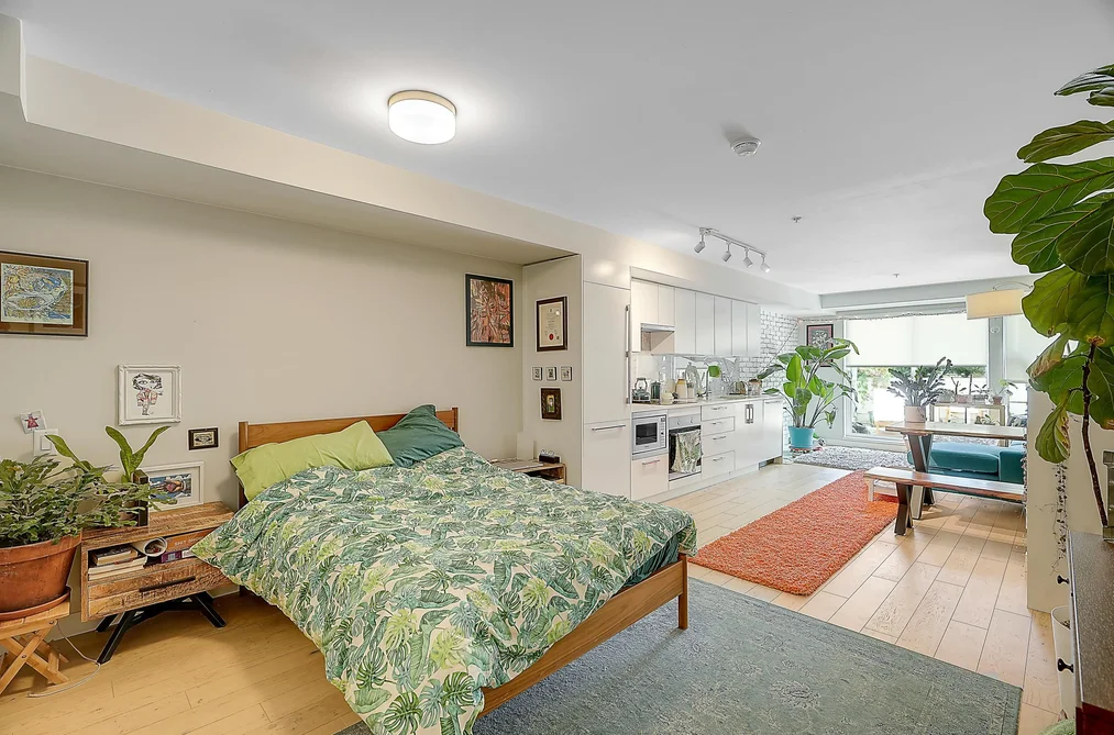 Condo for sale at 210 2508 Fraser Street Vancouver British Columbia - MLS: R3082349