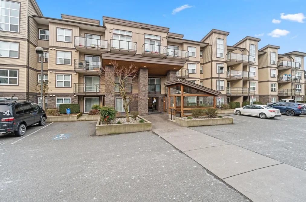 Condo for sale at 210 30515 Cardinal Avenue Abbotsford British Columbia - MLS: R3100182
