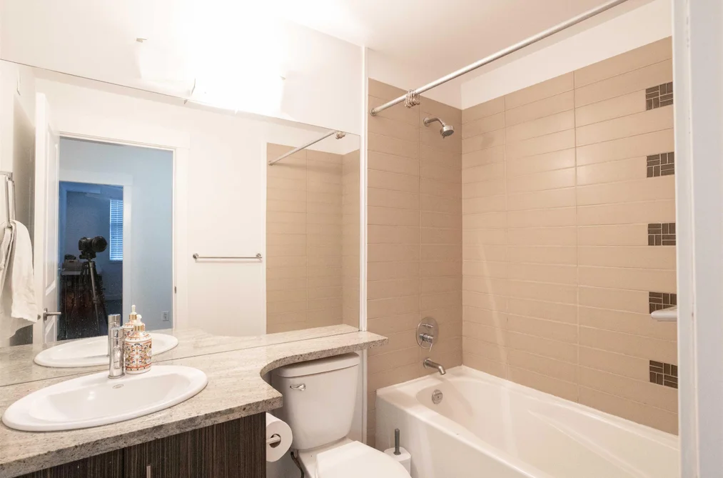 210 33545 RAINBOW AVENUE, Abbotsford BC V2S 0B9, Abbotsford BC — Residential for Sale - Photo 3